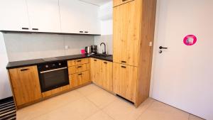 VacationClub - Green Port Apartament 319