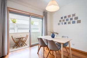 GuestReady - Cityscape residence with balcony