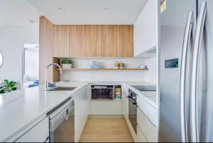 Luxury Palm Beach Getaway