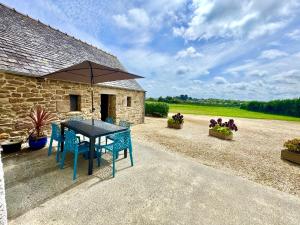 Maison en pierre Accès plage et GR34 immédiat