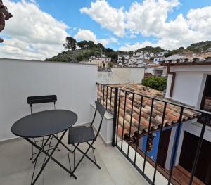 Casa rural en Montejaque con patio andaluz, chimenea y sala multiusos