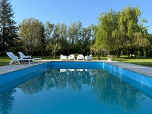 Appartements Appartement familial au bord de la Marne, jardin tropical , piscine, tennis, terrasse, parking gratuit proche Disneyland : photos des chambres