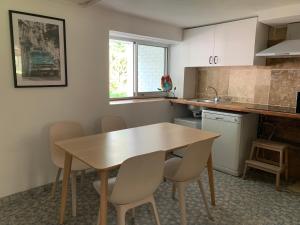 Appartements Appartement familial au bord de la Marne, jardin tropical , piscine, tennis, terrasse, parking gratuit proche Disneyland : photos des chambres