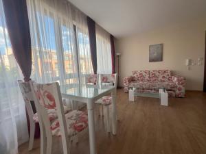 PREMIER HOUSE BEACH Hotel