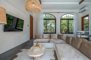 Villa Honey - Stunning 2 bedrooms Villa Close to The Beach