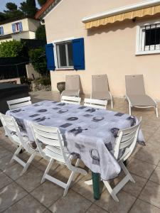 Villas Villa au calme a Grasse avec piscine et spa privee : photos des chambres
