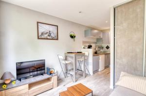 Appartements Villeurbanne - Studio aux portes de Lyon : photos des chambres