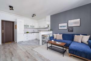 Modern Apartment in the Center of Katowice Next to Spodek by Noclegi Renters