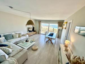 Ático céntrico con amplias vistas mar y playa - 3hvězdičkové hotely ve městě Roses