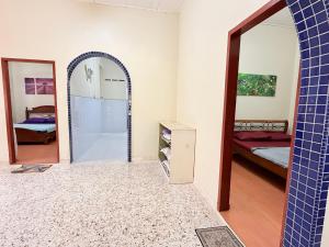Bella Homestay Budget Ayer Keroh - 4 Bedrooms, 15 minutes to town