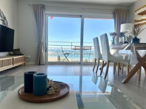 Ático céntrico con amplias vistas mar y playa