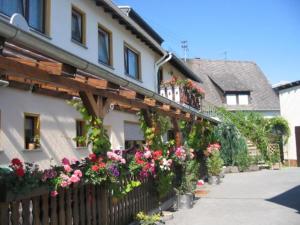 Hotel Gasthaus Tannengrün Nachtsheim Germany