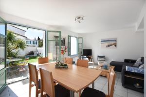 Maisons de vacances 45 Domaine 4 - Jardin et Piscine : photos des chambres