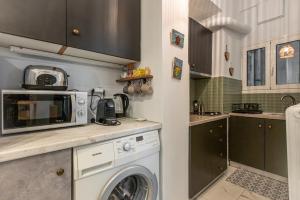 Cozy Apartment in Exarchia, Walk to Athens Museum