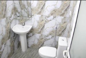 Sky wing transit hotel