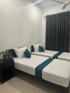 Sky wing transit hotel