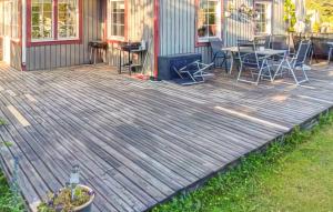 5 Bedroom Cozy Home In Gotlands Tofta