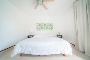 2 BR Condo with Pool, Gym & Parking - Quadra Alea - Wayak 301