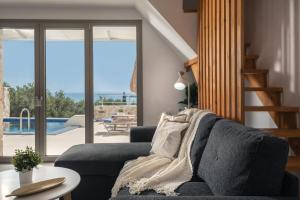 Villa Kamaria with Private Pool and Sea View, by ZanteWize