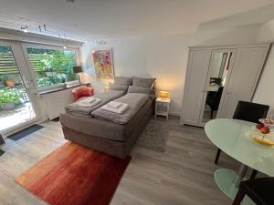 Doppelzimmer in Stuttgart-Birkach - Nähe Musicals im SI-Zentrum, Messe, Flughafen, Uni Hohenheim