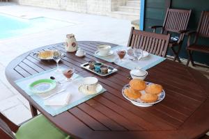 B&B / Chambres d'hotes Chambre d'Hotes au Sargaillon : photos des chambres