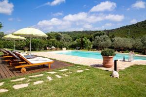 Villa Saige , piscina con idromassaggio img84