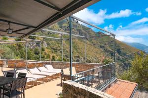 AMORE RENTALS - Villa Vanessa