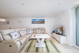 25 Rocklands in Newquay