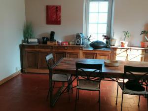 B&B / Chambres d'hotes Chambre d-hotes 2 - Exotique - Un Refuge a Cachen : photos des chambres