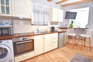 Mouragia Seaside Ground floor Studio