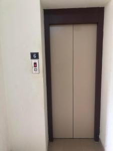 Elianas apartment