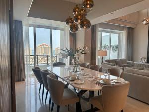 Pearl of the Marina Baywalk Penthouse