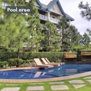 2 Bedroom with Balcony Tagaytay Pet-Friendly