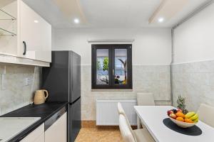 APP Sandro with Common Pool