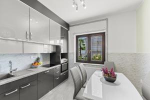 APP Sandro with Common Pool