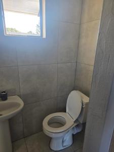 Cozy 1 Bedroom Cottage