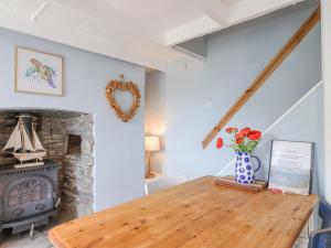 2 Cliff Cottages