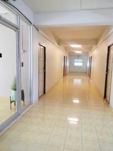 สบาย สบาย เพลส อพาร์ทเม้นท์