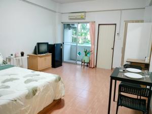 สบาย สบาย เพลส อพาร์ทเม้นท์