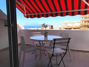 Marina Primavera Vue mer coucher de soleil , 2 climes , WIFI fibre , Adeje