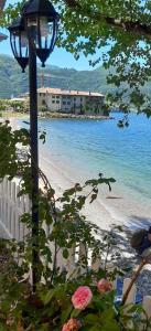 La Casetta di Laura intera casa indipendente a chi piace il silenzio 5 chilometri da Varenna