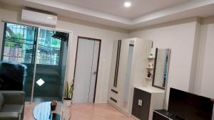 สบาย สบาย เพลส อพาร์ทเม้นท์