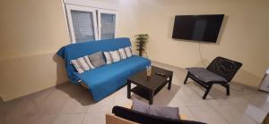 RAY APARTMENT