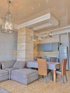 Аркадийский Дворец с Террасой в сердце Аркадии