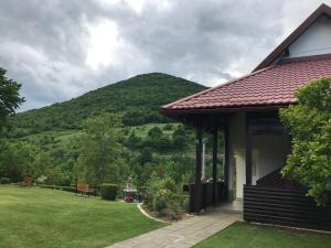 Apartments Renata - 3hvězdičkové hotely ve městě Smoljanac