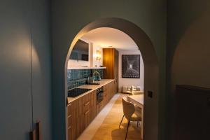 4 Guest - Hausmanian Flat Arc de Triomph