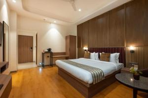 Hotel mount Inn IGI Airport delhi