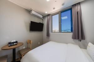 Hongdae Sinchon Theme Motel