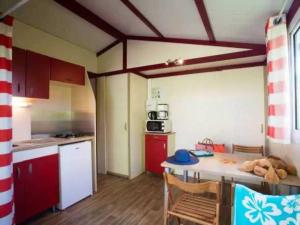 Campings Camping 4 etoiles - Piscine - eed0fi : photos des chambres