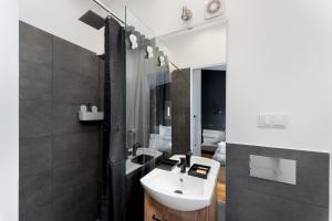 Old Town Wooden Loft Apartment by BookingHost